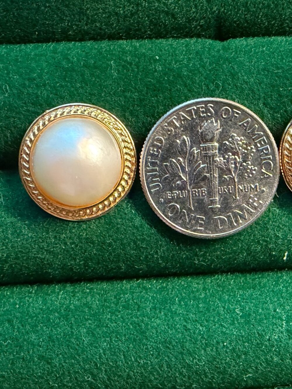14K Yellow Gold Pearl Button Earrings 3.97g Rope Twist Vintage Style Studs - Picture 6 of 8